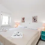 2 Bedroom Amazing In Apartament