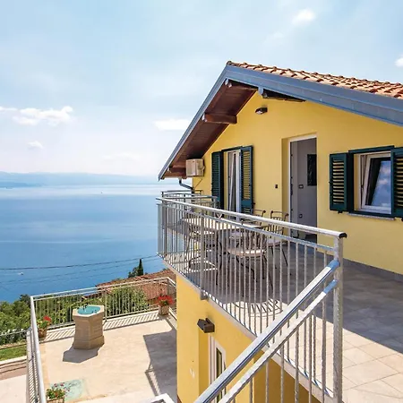 Stunning In With House Sea View *