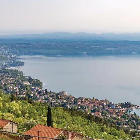 Stunning In With House Sea View Apartman Lovran