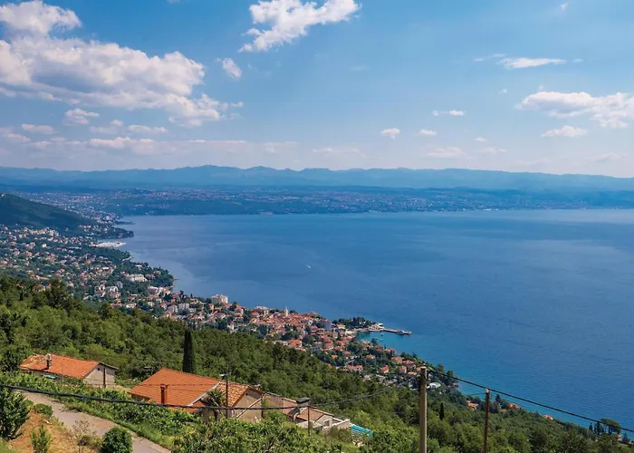 Appartamento 2 Bedroom Amazing In Laurana