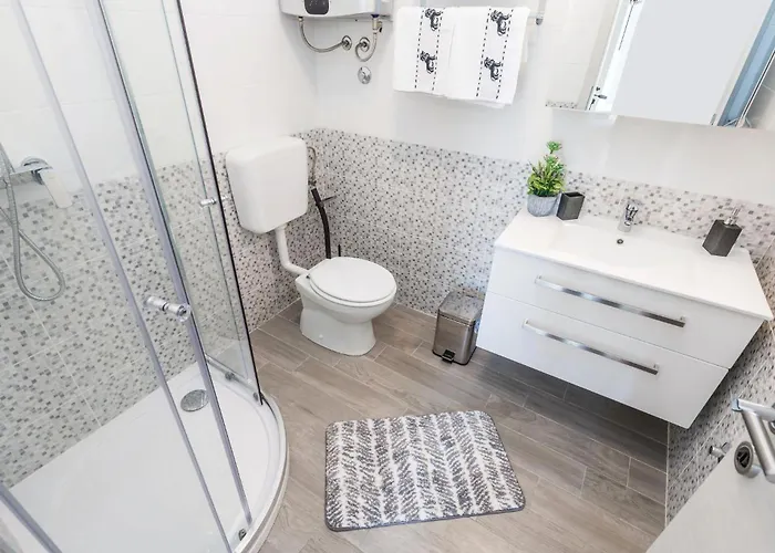 Appartamento 2 Bedroom Amazing In *