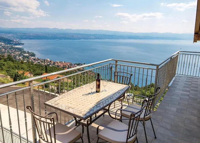 Appartamento 2 Bedroom Amazing In Laurana
